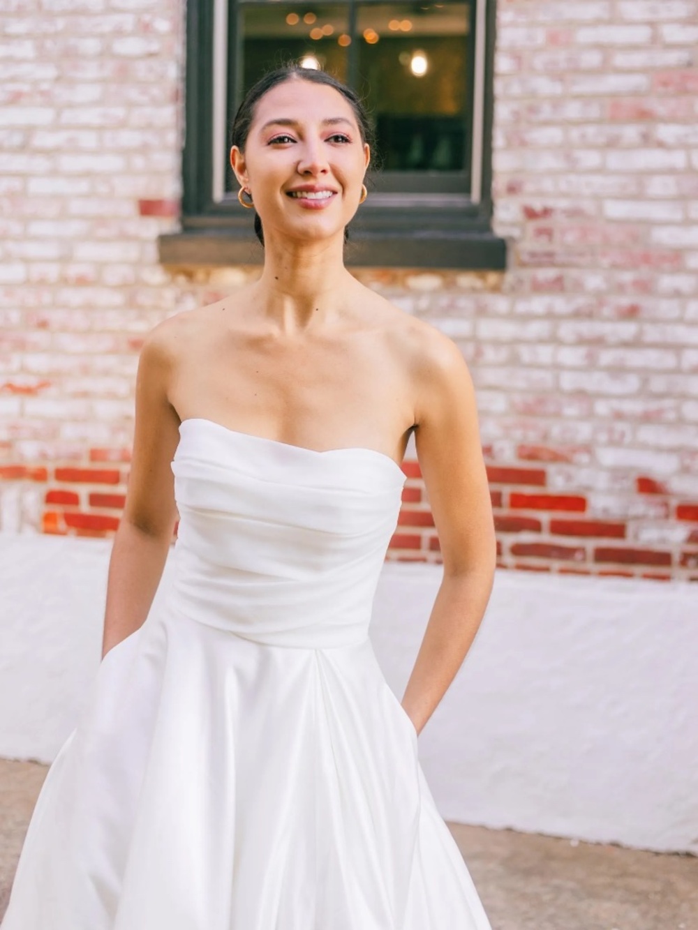 Luxury Chiffon fabric bodice Gown with side pocket.